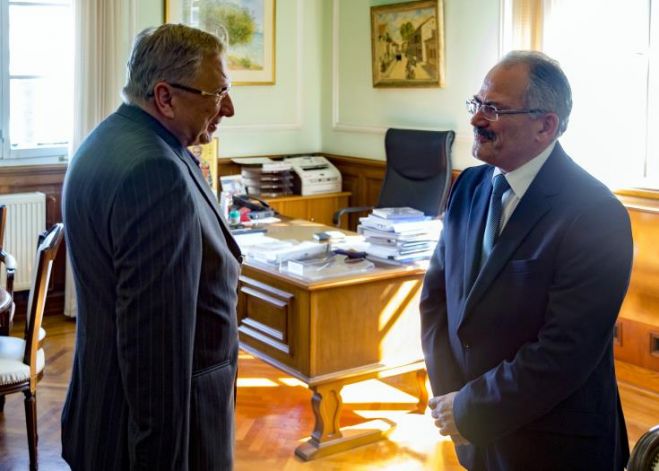 &Epsilon;&pi;&alpha;&nu;&alpha;&beta;&epsilon;&beta;&alpha;ί&omega;&sigma;&alpha;&nu; &kappa;&alpha;&iota; &epsilon;&nu;&iota;&sigma;&chi;ύ&omicron;&upsilon;&nu; &tau;&iota;&sigmaf; &sigma;&chi;έ&sigma;&epsilon;&iota;&sigmaf; &tau;&omicron;&upsilon;&sigmaf; &Rho;&omega;&sigma;ί&alpha; - &Delta;ή&mu;&omicron;&sigmaf; &Lambda;&epsilon;&mu;&epsilon;&sigma;&omicron;ύ