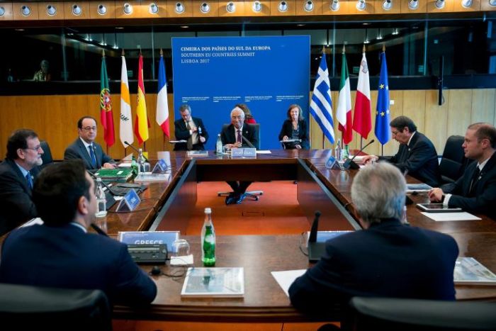 &Sigma;&tau;ή&rho;&iota;&xi;&eta; &sigma;&tau;&eta;&nu; &Kappa;ύ&pi;&rho;&omicron; &alpha;&pi;ό &tau;&eta; &Delta;&iota;ά&sigma;&kappa;&epsilon;&psi;&eta; &tau;&eta;&sigmaf; &Lambda;&iota;&sigma;&sigma;&alpha;&beta;ό&nu;&alpha;&sigmaf;