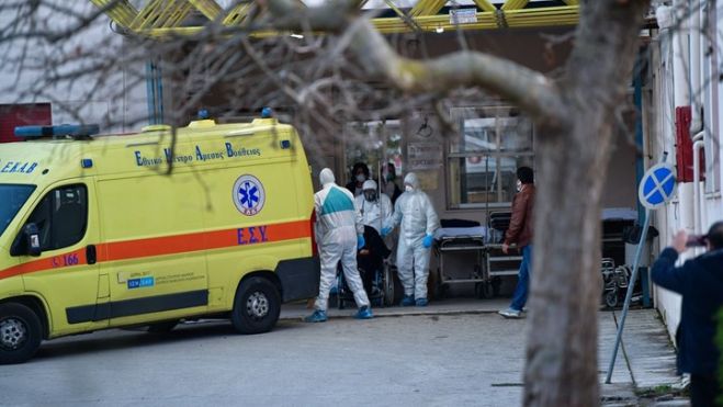 &Tau;&rho;ί&tau;&omicron;&sigmaf; &nu;&epsilon;&kappa;&rho;ό&sigmaf; &sigma;&tau;&eta;&nu; &Epsilon;&lambda;&lambda;ά&delta;&alpha; &alpha;&pi;ό &tau;&omicron;&nu; &kappa;&omicron;&rho;&omega;&nu;&omicron;ϊό