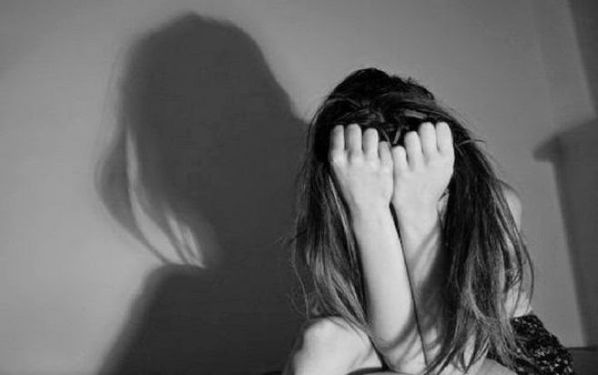&Phi;&omicron;&iota;&tau;ή&tau;&rho;&iota;&epsilon;&sigmaf; &sigma;&tau;&alpha; &kappa;&alpha;&tau;&epsilon;&chi;ό&mu;&epsilon;&nu;&alpha; &epsilon;&kappa;&pi;&omicron;&rho;&nu;&epsilon;ύ&omicron;&nu;&tau;&alpha;&iota; &mu;&epsilon; &tau;&omicron; &zeta;ό&rho;&iota;