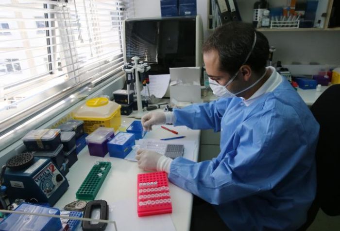 &Kappa;ύ&pi;&rho;&omicron;&sigmaf;: 15 &nu;έ&alpha; &kappa;&rho;&omicron;ύ&sigma;&mu;&alpha;&tau;&alpha; - &delta;&epsilon;&nu; &alpha;&nu;&alpha;&tau;&rho;έ&pi;&epsilon;&tau;&alpha;&iota; &eta; &theta;&epsilon;&tau;&iota;&kappa;ή &epsilon;&pi;&iota;&delta;&eta;&mu;&iota;&omicron;&lambda;&omicron;&gamma;&iota;&kappa;ή &epsilon;&iota;&kappa;ό&nu;&alpha;