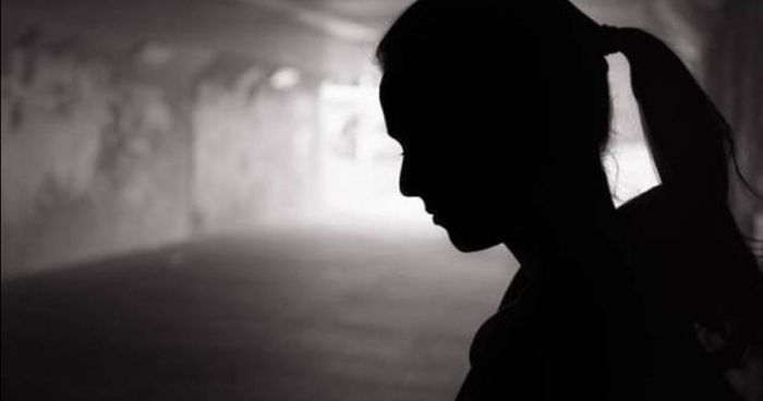 &Sigma;&upsilon;&nu;έ&beta;&eta; &sigma;&tau;&eta;&nu; &Epsilon;&lambda;&lambda;ά&delta;&alpha;: &Alpha;&pi;έ&lambda;&upsilon;&sigma;&alpha;&nu; &mu;&eta;&tau;έ&rho;&alpha; 3 &pi;&alpha;&iota;&delta;&iota;ώ&nu; &gamma;&iota;&alpha;&tau;ί &zeta;ή&tau;&eta;&sigma;&epsilon; ά&delta;&epsilon;&iota;&alpha; &epsilon;&pi;&epsilon;&iota;&delta;ή &alpha;&rho;&rho;ώ&sigma;&tau;&eta;&sigma;&epsilon;!