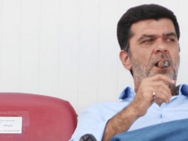 &Eta; ... &kappa;ό&pi;&rho;&omicron;&sigmaf; &tau;&omega;&nu; &delta;&alpha;&nu;&epsilon;ί&omega;&nu;