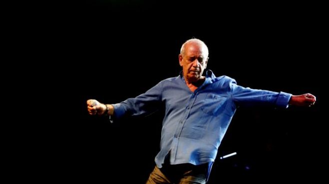 &Alpha;&lambda;ί&mu;&omicron;&nu;&omicron; &sigma;' &alpha;&upsilon;&tau;&omicron;ύ&sigmaf; &pi;&omicron;&upsilon; &delta;&epsilon;&nu; &alpha;&gamma;ά&pi;&eta;&sigma;&alpha;&nu;