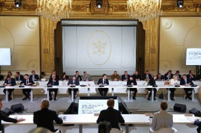 &Pi;ό&lambda;&epsilon;&mu;&omicron;&sigmaf; &sigma;&tau;&eta;&nu; &Omicron;&upsilon;&kappa;&rho;&alpha;&nu;ί&alpha;: &Pi;&epsilon;&rho;&iota;&sigma;&sigma;ό&tau;&epsilon;&rho;&alpha; ό&pi;&lambda;&alpha; &kappa;&alpha;&iota; &sigma;&tau;&rho;&alpha;&tau;&iota;&omega;&tau;&iota;&kappa;ή &epsilon;&kappa;&pi;&alpha;ί&delta;&epsilon;&upsilon;&sigma;&eta; &sigma;&tau;&omicron; &Kappa;ί&epsilon;&beta;&omicron; &alpha;&pi;ό &tau;&omicron;&upsilon;&sigmaf; &laquo;&pi;&rho;ό&theta;&upsilon;&mu;&omicron;&upsilon;&sigmaf;&raquo;