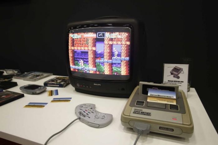 &Pi;&Sigma;&Epsilon;&Mu;: &Chi;&iota;&lambda;&iota;ά&delta;&epsilon;&sigmaf; &mu;&alpha;&theta;&eta;&tau;έ&sigmaf; &epsilon;&kappa;&tau;ό&sigmaf; &epsilon;&xi; &alpha;&pi;&omicron;&sigma;&tau;ά&sigma;&epsilon;&omega;&sigmaf; &epsilon;&kappa;&pi;&alpha;ί&delta;&epsilon;&upsilon;&sigma;&eta;&sigmaf;