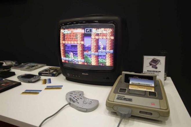 &Pi;&Sigma;&Epsilon;&Mu;: &Chi;&iota;&lambda;&iota;ά&delta;&epsilon;&sigmaf; &mu;&alpha;&theta;&eta;&tau;έ&sigmaf; &epsilon;&kappa;&tau;ό&sigmaf; &epsilon;&xi; &alpha;&pi;&omicron;&sigma;&tau;ά&sigma;&epsilon;&omega;&sigmaf; &epsilon;&kappa;&pi;&alpha;ί&delta;&epsilon;&upsilon;&sigma;&eta;&sigmaf;