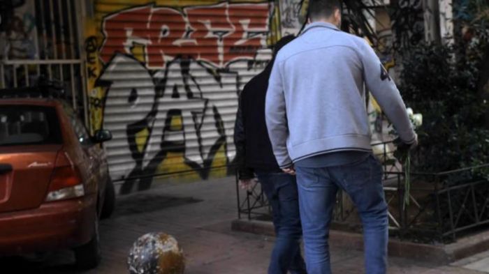 &Epsilon;&pi;έ&tau;&epsilon;&iota;&omicron;&sigmaf; &delta;&omicron;&lambda;&omicron;&phi;&omicron;&nu;ί&alpha;&sigmaf; &Gamma;&rho;&eta;&gamma;&omicron;&rho;ό&pi;&omicron;&upsilon;&lambda;&omicron;&upsilon;: Έ&nu;&alpha; &lambda;&omicron;&upsilon;&lambda;&omicron;ύ&delta;&iota; &sigma;&tau;&eta; &mu;&nu;ή&mu;&eta; &tau;&omicron;&upsilon; &alpha;&delta;&iota;&kappa;&omicron;&chi;&alpha;&mu;έ&nu;&omicron;&upsilon; &nu;έ&omicron;&upsilon;...