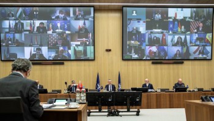 "&Pi;&alpha;&gamma;&kappa;ό&sigma;&mu;&iota;&omicron; &Nu;&Alpha;&Tau;&Omicron;" &mu;&epsilon; &tau;&iota;&sigmaf; &kappa;ά&nu;&nu;&epsilon;&sigmaf; &sigma;&tau;&rho;&alpha;&mu;&mu;έ&nu;&epsilon;&sigmaf; &sigma;&epsilon; &Rho;&omega;&sigma;ί&alpha; &kappa;&alpha;&iota; &Kappa;ί&nu;&alpha;...