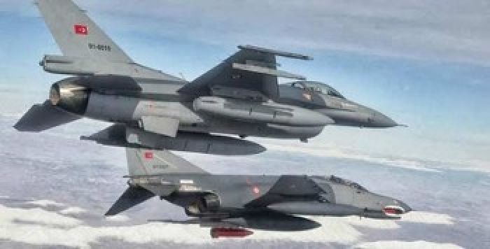 &Phi;&upsilon;&sigma;ά&epsilon;&iota; &epsilon;&upsilon;&rho;&omega;&alpha;&tau;&lambda;&alpha;&nu;&tau;&iota;&kappa;ό&sigmaf; &alpha;έ&rho;&alpha;&sigmaf; &sigma;&tau;&alpha; &pi;&alpha;&nu;&iota;ά &tau;&eta;&sigmaf; &tau;&omicron;&upsilon;&rho;&kappa;&iota;&kappa;ή&sigmaf; &epsilon;&pi;&iota;&theta;&epsilon;&tau;&iota;&kappa;ό&tau;&eta;&tau;&alpha;&sigmaf;
