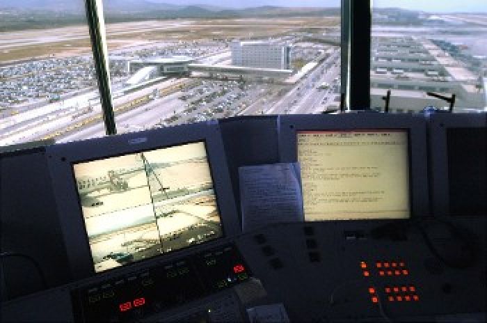 &Theta;&upsilon;&sigma;ί&alpha; &gamma;&iota;&alpha; &tau;&alpha; &kappa;έ&rho;&delta;&eta; &kappa;&alpha;&iota; &eta; &alpha;&sigma;&phi;ά&lambda;&epsilon;&iota;&alpha; &tau;&omega;&nu; &pi;&tau;ή&sigma;&epsilon;&omega;&nu;