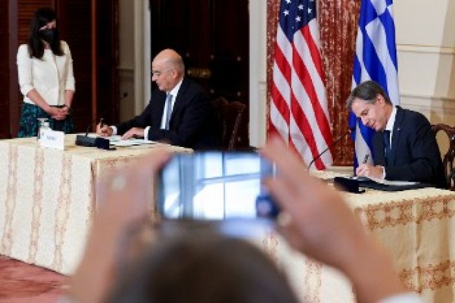 &Kappa;ό&lambda;&alpha;&phi;&omicron;&sigmaf; &eta; &nu;έ&alpha; &Sigma;&upsilon;&mu;&phi;&omega;&nu;ί&alpha; &Epsilon;&lambda;&lambda;ά&delta;&alpha;&sigmaf; - &Eta;&Pi;&Alpha; &gamma;&iota;&alpha; &tau;&iota;&sigmaf; &Beta;ά&sigma;&epsilon;&iota;&sigmaf;