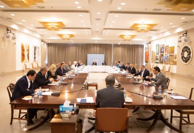 &Kappa;&omicron;ύ&sigma;&iota;&omicron;&sigmaf;: &Mu;&epsilon; &pi;&nu;&epsilon;ύ&mu;&alpha; &sigma;&upsilon;&nu;&epsilon;&rho;&gamma;&alpha;&sigma;ί&alpha;&sigmaf; &eta; &pi;&omicron;&lambda;&iota;&tau;&iota;&kappa;ή &eta;&gamma;&epsilon;&sigma;ί&alpha; &gamma;&iota;&alpha; &alpha;&nu;&tau;&iota;&mu;&epsilon;&tau;ώ&pi;&iota;&sigma;&eta; &tau;&omicron;&upsilon; &kappa;&omicron;&rho;&omega;&nu;&omicron;ϊ&omicron;ύ