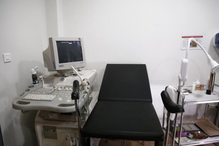 &Pi;&Iota;&Sigma;: &Omicron;&iota; &gamma;&iota;&alpha;&tau;&rho;&omicron;ί &nu;&alpha; &delta;&eta;&lambda;ώ&sigma;&omicron;&upsilon;&nu; ό&tau;&iota; &epsilon;ί&nu;&alpha;&iota; &sigma;&tau;&eta; &delta;&iota;ά&theta;&epsilon;&sigma;&eta; &tau;&eta;&sigmaf; &Pi;&omicron;&lambda;&iota;&tau;&epsilon;ί&alpha;&sigmaf;