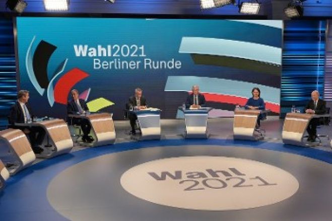 &Gamma;&epsilon;&rho;&mu;&alpha;&nu;ί&alpha;: &Pi;&rho;&omega;&tau;&iota;ά &tau;&omicron;&upsilon; SPD, &pi;&alpha;&zeta;ά&rho;&iota;&alpha; &laquo;ό&lambda;&omega;&nu; &mu;&epsilon; ό&lambda;&omicron;&upsilon;&sigmaf;&raquo; &gamma;&iota;&alpha; &tau;&eta; &nu;έ&alpha; &alpha;&sigma;&tau;&iota;&kappa;ή &kappa;&upsilon;&beta;έ&rho;&nu;&eta;&sigma;&eta;