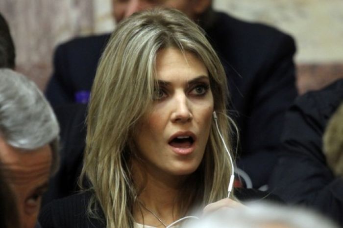 &Eta; &Epsilon;ύ&alpha; &sigma;&tau;&alpha; &pi;&rho;ά&sigma;&alpha; - &Tau;&omicron; &pi;ά&rho;&tau;&iota; &sigma;&tau;&iota;&sigmaf; &Beta;&rho;&upsilon;&xi;έ&lambda;&lambda;&epsilon;&sigmaf; &sigma;&upsilon;&nu;&epsilon;&chi;ί&zeta;&epsilon;&tau;&alpha;&iota;...