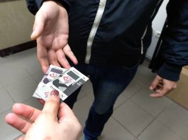 Ά&mu;&epsilon;&sigma;&eta; &kappa;&alpha;&iota; &mu;&alpha;&chi;&eta;&tau;&iota;&kappa;ή &alpha;&pi;ά&nu;&tau;&eta;&sigma;&eta; &epsilon;&nu;ά&nu;&tau;&iota;&alpha; &sigma;&tau;&omicron;&nu; &alpha;&pi;&alpha;&rho;ά&delta;&epsilon;&kappa;&tau;&omicron; &nu;ό&mu;&omicron; &kappa;&alpha;&iota; &tau;&omicron; &pi;&rho;ό&sigma;&tau;&iota;&mu;&omicron; &sigma;&epsilon; &beta;ά&rho;&omicron;&sigmaf; &tau;&omicron;&upsilon; &Kappa;&Kappa;&Epsilon;