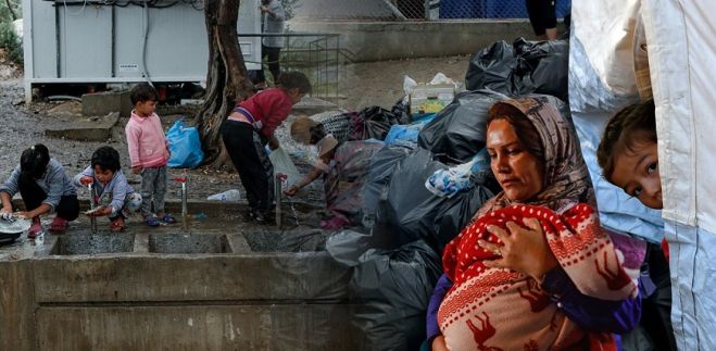 &Omicron;&Eta;&Epsilon;: &Epsilon;&kappa;&kappa;&epsilon;&nu;ώ&sigma;&tau;&epsilon; ά&mu;&epsilon;&sigma;&alpha; &tau;&eta; &Mu;ό&rho;&iota;&alpha;!