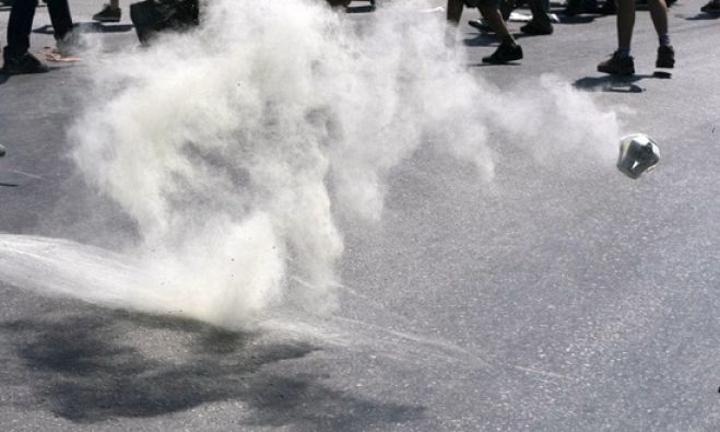 &Tau;&alpha; &delta;&alpha;&kappa;&rho;&upsilon;&gamma;ό&nu;&alpha; &pi;&omicron;&lambda;&lambda;&alpha;&pi;&lambda;&alpha;&sigma;&iota;ά&zeta;&omicron;&upsilon;&nu; &tau;&eta;&nu; &mu;&epsilon;&tau;ά&delta;&omicron;&sigma;&eta; &tau;&omicron;&upsilon; &kappa;&omicron;&rho;&omicron;&nu;&omicron;ϊ&omicron;ύ