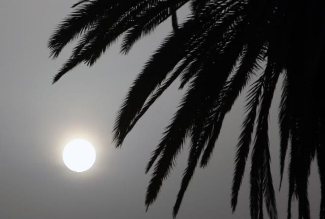 &Theta;&epsilon;&rho;&mu;ή &alpha;έ&rho;&iota;&alpha; &mu;ά&zeta;&alpha; &kappa;&alpha;&iota; &sigma;&kappa;ό&nu;&eta; &kappa;ά&nu;&omicron;&upsilon;&nu; &alpha;&pi;&omicron;&pi;&nu;&iota;&kappa;&tau;&iota;&kappa;ή &tau;&eta;&nu; &alpha;&tau;&mu;ό&sigma;&phi;&alpha;&iota;&rho;&alpha;