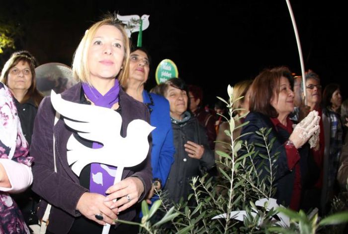 &Delta;&iota;&kappa;&omicron;&iota;&nu;&omicron;&tau;&iota;&kappa;ή &pi;&omicron;&rho;&epsilon;ί&alpha; &tau;&eta;&nu; &Pi;έ&mu;&pi;&tau;&eta;