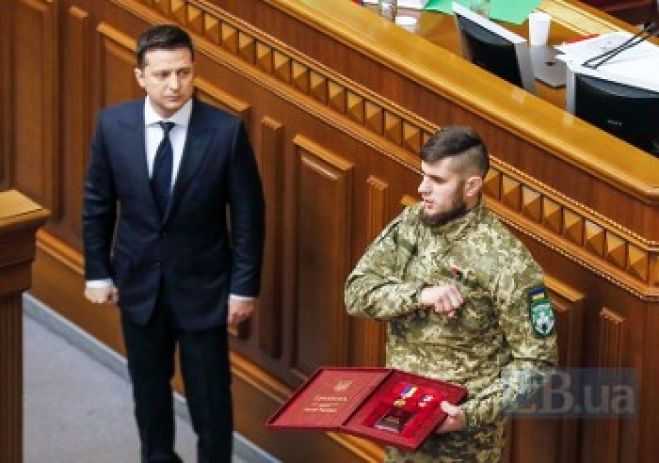 &Pi;&rho;&omicron;&sigma;&tau;ά&tau;&eta;&sigmaf; &tau;&omicron;&upsilon; &lambda;&alpha;&omicron;ύ &kappa;&alpha;&iota; &tau;&omega;&nu; &delta;&iota;&kappa;&alpha;&iota;&omega;&mu;ά&tau;&omega;&nu; &tau;&omicron;&upsilon; &omicron; &Zeta;&epsilon;&lambda;έ&nu;&sigma;&kappa;&iota;;