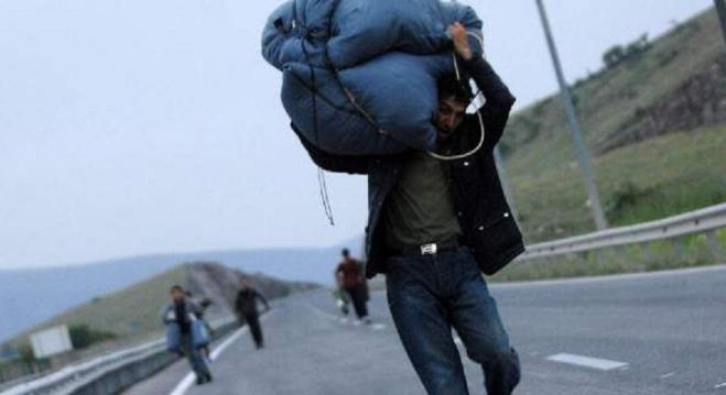 &hellip;&Alpha;&nu;έ&beta;&eta;&kappa;&epsilon;&sigmaf; &sigma;&tau;&omicron; &pi;&epsilon;&zeta;&omicron;&delta;&rho;ό&mu;&iota;&omicron; &kappa;&rsquo; έ&pi;&alpha;&iota;&xi;&epsilon;&sigmaf; &tau;&omicron;&nu; Ά&nu;&theta;&rho;&omega;&pi;&omicron;!