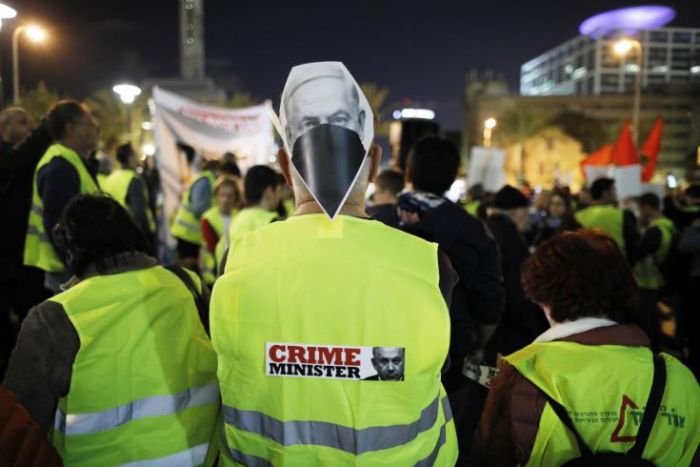 Γαλλία: Τα «κίτρινα γιλέκα» βάζουν στο στόχαστρο την αστυνομική βία