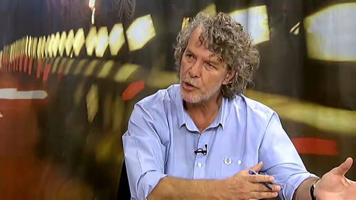 &Eta; &delta;ί&omega;&xi;&eta; &tau;&omicron;&upsilon; &Nu;ί&kappa;&omicron;&upsilon; &Mu;&pi;&omicron;&gamma;&iota;ό&pi;&omicron;&upsilon;&lambda;&omicron;&upsilon; &delta;&epsilon;&nu; &epsilon;ί&nu;&alpha;&iota; &tau;&upsilon;&chi;&alpha;ί&alpha;