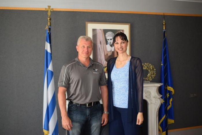 &Eta; &Epsilon;&lambda;&lambda;ά&delta;&alpha; &epsilon;&xi;&epsilon;&lambda;ί&sigma;&sigma;&epsilon;&tau;&alpha;&iota; &sigma;&epsilon; &kappa;έ&nu;&tau;&rho;&omicron; &alpha;&pi;&omicron;&kappa;&alpha;&tau;ά&sigma;&tau;&alpha;&sigma;&eta;&sigmaf; &Rho;ώ&sigma;&omega;&nu; &kappa;&omicron;&sigma;&mu;&omicron;&nu;&alpha;&upsilon;&tau;ώ&nu;