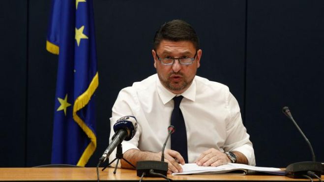 &ldquo;&Rho;ώ&tau;&eta;&sigma;&alpha; &tau;&omicron;&nu; &Chi;&alpha;&rho;&delta;&alpha;&lambda;&iota;ά &pi;&omicron;&upsilon; &nu;&alpha; &kappa;ά&nu;&omega; &pi;&alpha;&sigma;&chi;&alpha;&lambda;&iota;ά&hellip;&rdquo;