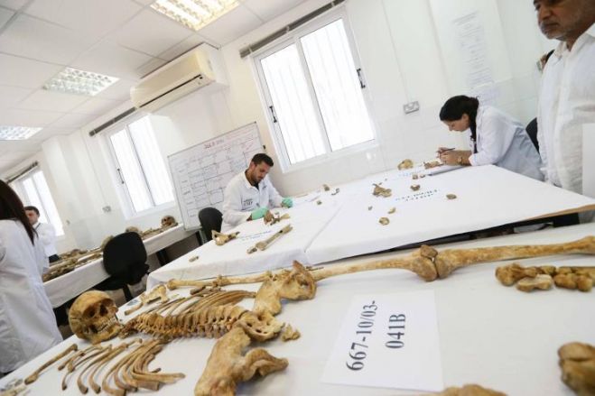 &Theta;&alpha; &pi;&alpha;&lambda;&epsilon;ύ&omicron;&upsilon;&mu;&epsilon; &mu;έ&chi;&rho;&iota; &tau;έ&lambda;&omicron;&upsilon;&sigmaf;