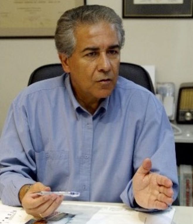&Omicron;&iota; &alpha;&lambda;ή&theta;&epsilon;&iota;&sigmaf; &tau;&omega;&nu; ά&lambda;&lambda;&omega;&nu;
