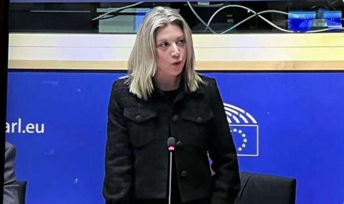 &laquo;&Sigma;&tau;&alpha; &Tau;έ&mu;&pi;&eta; &delta;&epsilon;&nu; έ&gamma;&iota;&nu;&epsilon; &mu;&epsilon;&gamma;ά&lambda;&omicron; &delta;&upsilon;&sigma;&tau;ύ&chi;&eta;&mu;&alpha;, &alpha;&lambda;&lambda;ά &kappa;&rho;&alpha;&tau;&iota;&kappa;ό έ&gamma;&kappa;&lambda;&eta;&mu;&alpha;&raquo; - &Tau;&rho;&alpha;&nu;&tau;ά&chi;&tau;&eta;&kappa;&epsilon; &eta; &Epsilon;&upsilon;&rho;&omega;&beta;&omicron;&upsilon;&lambda;ή &mu;&epsilon; &tau;&eta;&nu; &Kappa;&alpha;&rho;&upsilon;&sigma;&tau;&iota;&alpha;&nu;&omicron;ύ