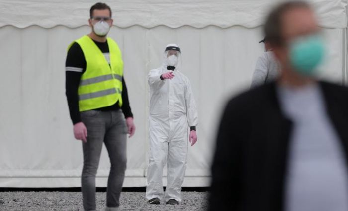 &Kappa;ύ&pi;&rho;&omicron;&sigmaf;: &Kappa;&alpha;&nu;έ&nu;&alpha; &kappa;&rho;&omicron;ύ&sigma;&mu;&alpha; &tau;&omicron;&upsilon; &iota;&omicron;ύ SARS-CoV-2 &sigma;ή&mu;&epsilon;&rho;&alpha;