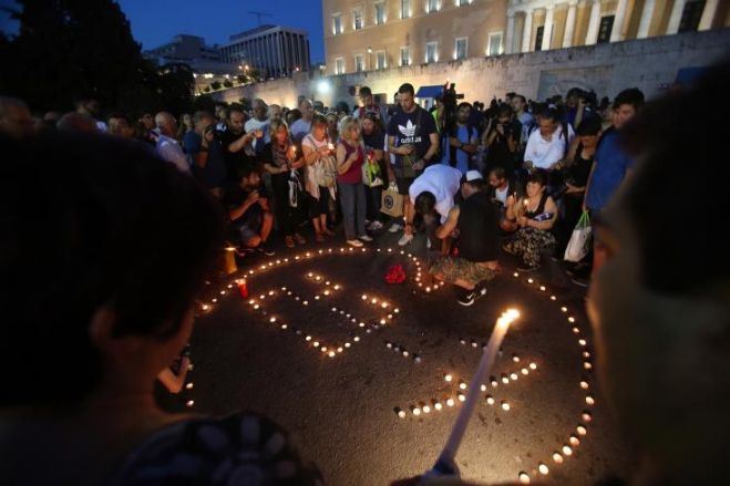 &Tau;&omicron;&upsilon;&sigmaf; 74 έ&phi;&tau;&alpha;&sigma;&alpha;&nu; &omicron;&iota; &tau;&alpha;&upsilon;&tau;&omicron;&pi;&omicron;&iota;&eta;&mu;έ&nu;&omicron;&iota; &nu;&epsilon;&kappa;&rho;&omicron;ί &alpha;&pi;ό &tau;&eta; &phi;&omega;&tau;&iota;ά &sigma;&tau;&eta;&nu; &Alpha;&tau;&tau;&iota;&kappa;ή