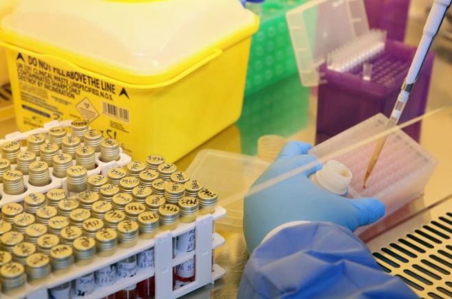 &Kappa;ύ&pi;&rho;&omicron;&sigmaf;: &Alpha;&kappa;ό&mu;&eta; 188 &kappa;&rho;&omicron;ύ&sigma;&mu;&alpha;&tau;&alpha; &kappa;&omicron;&rho;&omega;&nu;&omicron;ϊ&omicron;ύ &alpha;&nu;&alpha;&kappa;&omicron;ί&nu;&omega;&sigma;&epsilon; &sigma;ή&mu;&epsilon;&rho;&alpha; &tau;&omicron; &Upsilon;&pi;&omicron;&upsilon;&rho;&gamma;&epsilon;ί&omicron; &Upsilon;&gamma;&epsilon;ί&alpha;&sigmaf;