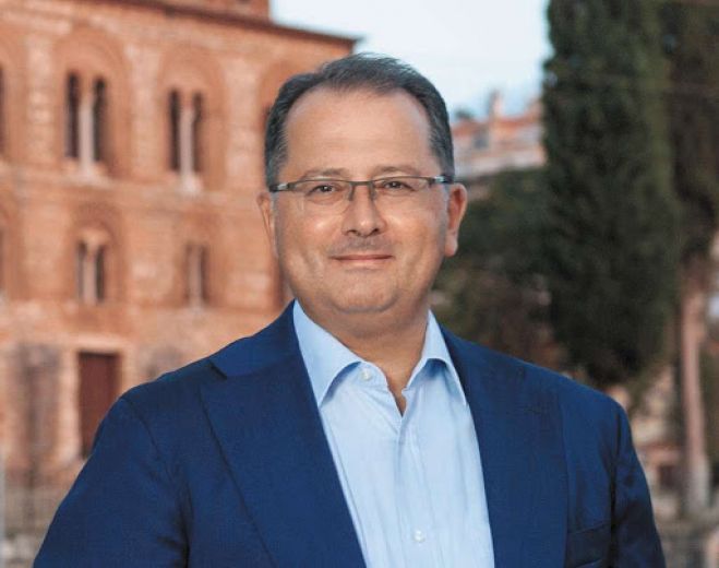 &Epsilon;&lambda;&lambda;ά&delta;&alpha;: O &laquo;&theta;έ&lambda;&epsilon;&tau;&epsilon; &Kappa;&alpha;&sigma;&iota;&delta;&iota;ά&rho;&eta;, &kappa;&upsilon;&rho;ί&alpha; &Kappa;&alpha;&nu;έ&lambda;&lambda;&eta;&raquo; έ&gamma;&iota;&nu;&epsilon; &upsilon;&phi;&upsilon;&pi;&omicron;&upsilon;&rho;&gamma;ό&sigmaf;&hellip;