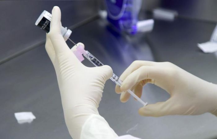 &Tau;&omicron; &delta;&epsilon;ύ&tau;&epsilon;&rho;&omicron; &rho;&omega;&sigma;&iota;&kappa;ό &epsilon;&mu;&beta;ό&lambda;&iota;&omicron; &kappa;&alpha;&tau;ά &tau;&omicron;&upsilon; &kappa;&omicron;&rho;&omega;&nu;&omicron;ϊ&omicron;ύ ά&rho;&chi;&iota;&sigma;&epsilon; &nu;&alpha; &delta;&iota;&alpha;&tau;ί&theta;&epsilon;&tau;&alpha;&iota; &pi;&rho;&omicron;&sigmaf; &chi;&rho;ή&sigma;&eta;
