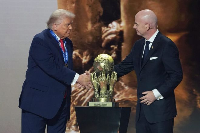 &Eta; FIFA έ&delta;&omega;&sigma;&epsilon; &beta;&rho;&alpha;&beta;&epsilon;ί&omicron; &epsilon;&iota;&rho;ή&nu;&eta;&sigmaf; &sigma;&tau;&omicron;&nu; &Tau;&rho;&alpha;&mu;&pi;!