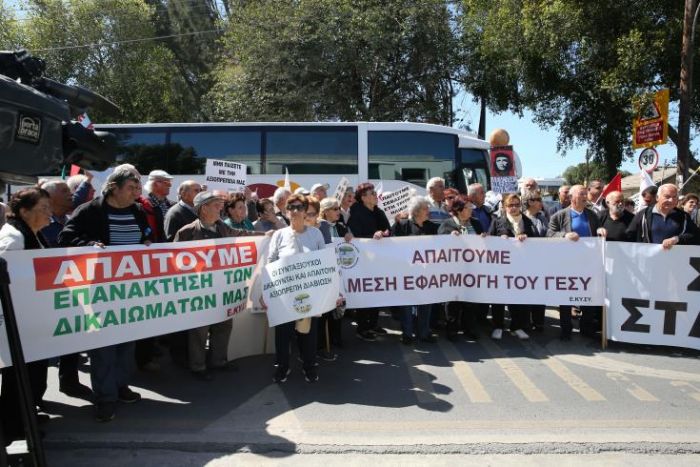 &ldquo;Ό&chi;&iota; ά&lambda;&lambda;&eta; &kappa;&omicron;&rho;&omicron;ϊ&delta;ί&alpha;&raquo;, &phi;ώ&nu;&alpha;&xi;&alpha;&nu; έ&xi;&omega; &alpha;&pi;ό &tau;&eta; &Beta;&omicron;&upsilon;&lambda;ή &omicron;&iota; &sigma;&upsilon;&nu;&tau;&alpha;&xi;&iota;&omicron;ύ&chi;&omicron;&iota;