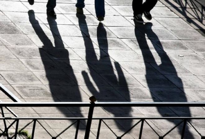 &Epsilon;&xi;&alpha;&theta;&lambda;ί&omega;&sigma;&eta; &kappa;&alpha;&iota; &tau;&omicron; &kappa;ό&sigma;&tau;&omicron;&sigmaf; (&alpha;&nu;&alpha;&pi;&alpha;&rho;&alpha;&gamma;&omega;&gamma;ή&sigmaf;) &tau;&eta;&sigmaf;