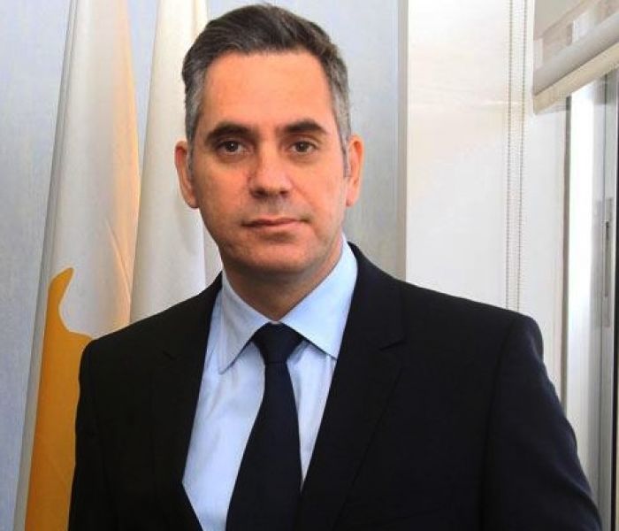 &Pi;&rho;ό&epsilon;&delta;&rho;&omicron;&sigmaf; &Delta;&Eta;&Kappa;&Omicron;: &Upsilon;&pi;&epsilon;&rho;&alpha;&mu;ύ&nu;&theta;&eta;&kappa;&alpha;&nu; &tau;&eta;&sigmaf; &pi;&epsilon;&nu;&tau;&alpha;&mu;&epsilon;&rho;&omicron;ύ&sigmaf;