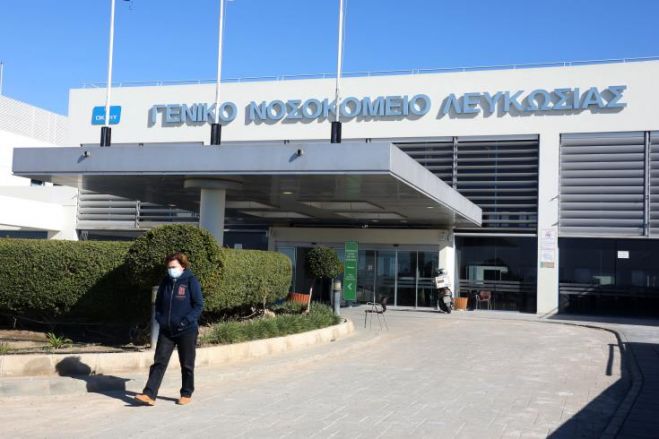 &Kappa;ύ&pi;&rho;&omicron;&sigmaf;:  &Tau;&omicron;&nu;&nbsp;&theta;ά&nu;&alpha;&tau;&omicron;&nbsp;&mu;&iota;&alpha;&sigmaf; &gamma;&upsilon;&nu;&alpha;ί&kappa;&alpha;&sigmaf; &alpha;&nu;&alpha;&kappa;&omicron;ί&nu;&omega;&sigma;&alpha;&nu; &sigma;ή&mu;&epsilon;&rho;&alpha; &omicron;&iota; &alpha;&rho;&chi;έ&sigmaf;