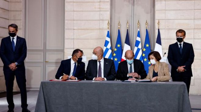 &Nu;&Alpha;&Tau;&Omicron;ϊ&kappa;ό&sigmaf; &laquo;&pi;&alpha;&tau;&rho;&iota;&omega;&tau;&iota;&sigma;&mu;ό&sigmaf;&raquo; &mu;&epsilon; 3+1 &phi;&rho;&epsilon;&gamma;ά&tau;&epsilon;&sigmaf; &alpha;&pi;ό &tau;&eta; &Gamma;&alpha;&lambda;&lambda;ί&alpha;...