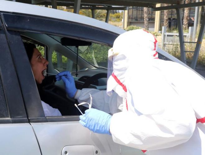 &Kappa;ύ&pi;&rho;&omicron;&sigmaf;: &Alpha;&kappa;ό&mu;&eta; έ&nu;&alpha;&sigmaf; &nu;&epsilon;&kappa;&rho;ό&sigmaf; &kappa;&alpha;&iota; 29 &nu;έ&alpha; &kappa;&rho;&omicron;ύ&sigma;&mu;&alpha;&tau;&alpha; &kappa;&omicron;&rho;&omega;&nu;&omicron;ϊ&omicron;ύ