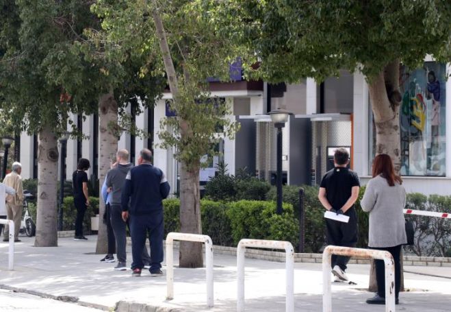 &Kappa;&upsilon;&pi;&rho;&omicron;&sigmaf;: &Sigma;&epsilon; &tau;έ&sigma;&sigma;&epsilon;&rho;&iota;&sigmaf; &phi;ά&sigma;&epsilon;&iota;&sigmaf; &eta; &sigma;&tau;&alpha;&delta;&iota;&alpha;&kappa;ή &chi;&alpha;&lambda;ά&rho;&omega;&sigma;&eta; &tau;&omega;&nu; &mu;έ&tau;&rho;&omega;&nu;