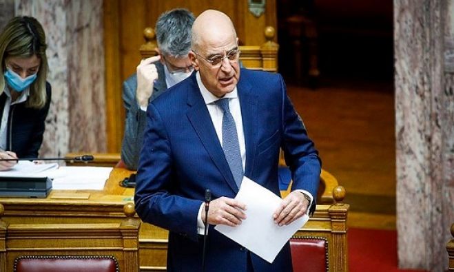 &Tau;&omicron; &laquo;&phi;&alpha;&iota;&nu;ό&mu;&epsilon;&nu;&omicron;&raquo; &Delta;έ&nu;&delta;&iota;&alpha;&sigmaf;