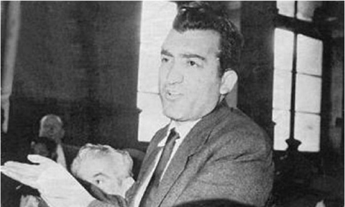 &laquo;&Omicron; &Mu;&Pi;&Epsilon;&Lambda;&Omicron;&Gamma;&Iota;&Alpha;&Nu;&Nu;&Eta;&Sigma; &Zeta;&Epsilon;&Iota;&raquo;!
