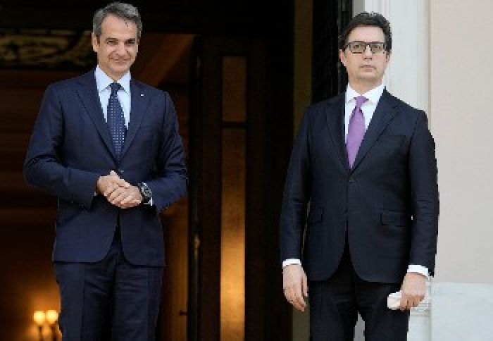 &Epsilon;&lambda;&lambda;&eta;&nu;&iota;&kappa;ή &kappa;&upsilon;&beta;έ&rho;&nu;&eta;&sigma;&eta;: &Mu;&epsilon; &mu;&pi;&omicron;ύ&sigma;&omicron;&upsilon;&lambda;&alpha; &tau;&alpha; &Nu;&Alpha;&Tau;&Omicron;&iota;&kappa;ά &sigma;&chi;έ&delta;&iota;&alpha; &sigma;&epsilon; &Alpha;&nu;&alpha;&tau;. &Mu;&epsilon;&sigma;ό&gamma;&epsilon;&iota;&omicron; &kappa;&alpha;&iota; &Beta;&alpha;&lambda;&kappa;ά&nu;&iota;&alpha;